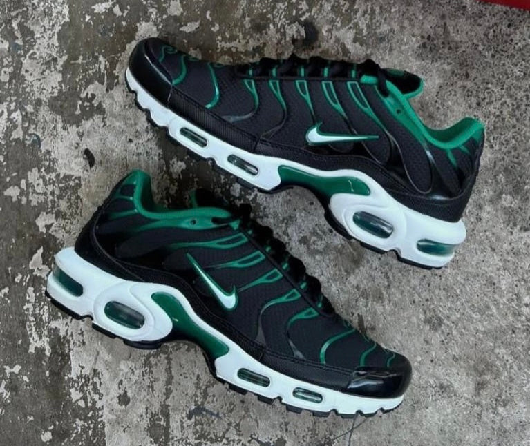 Nike Air Max TN Plus Negru și Verde