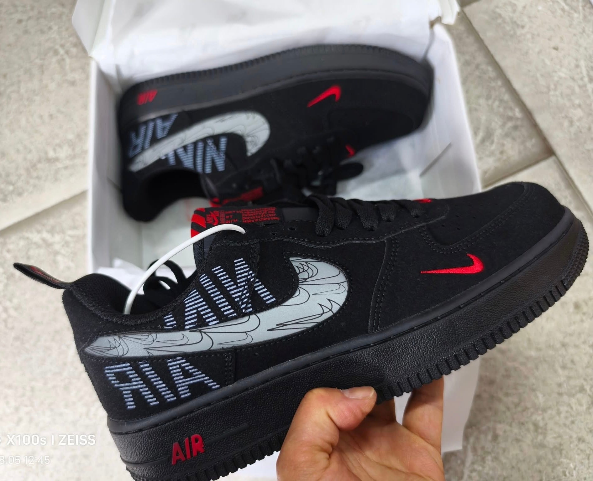Nike Air Force 1 Black Red