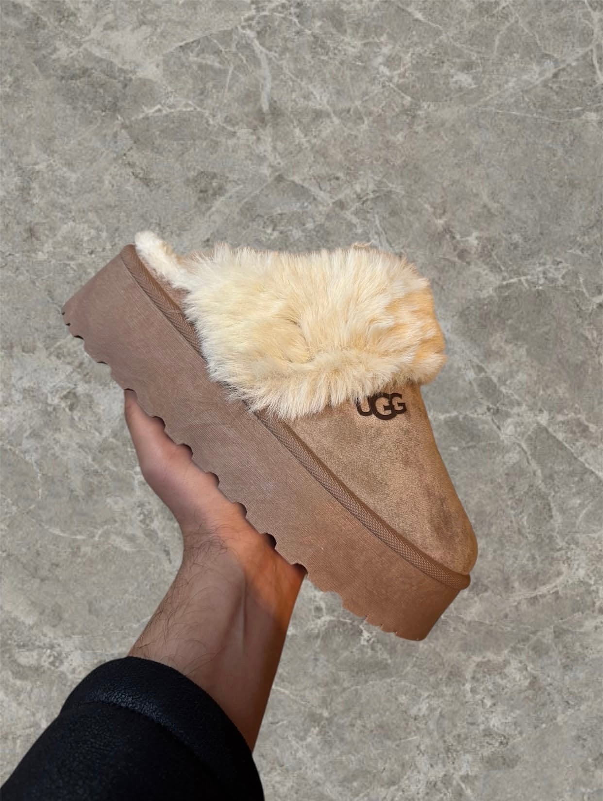 UGG Tazz Brown