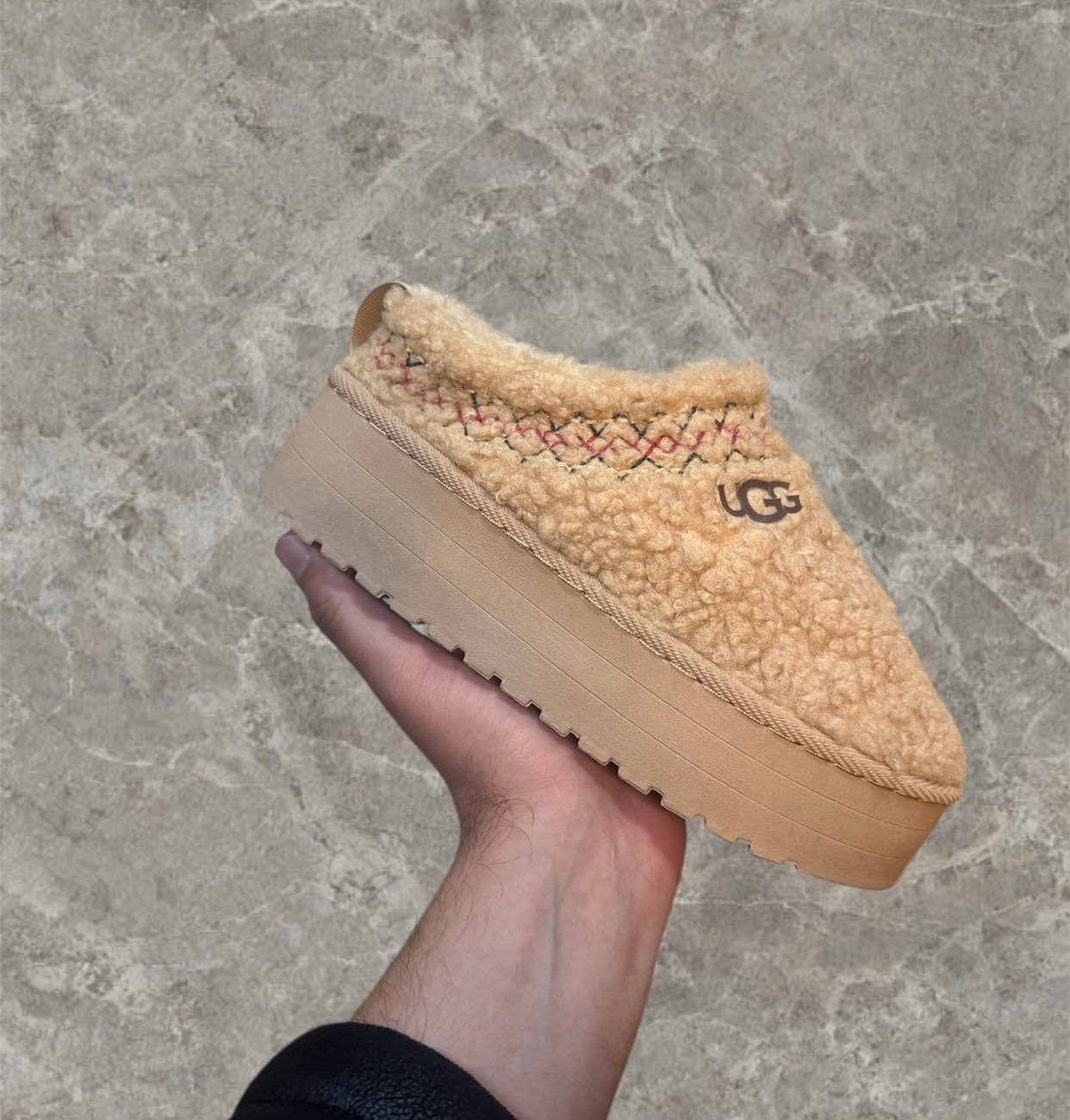 UGG Tazz Beige Brown