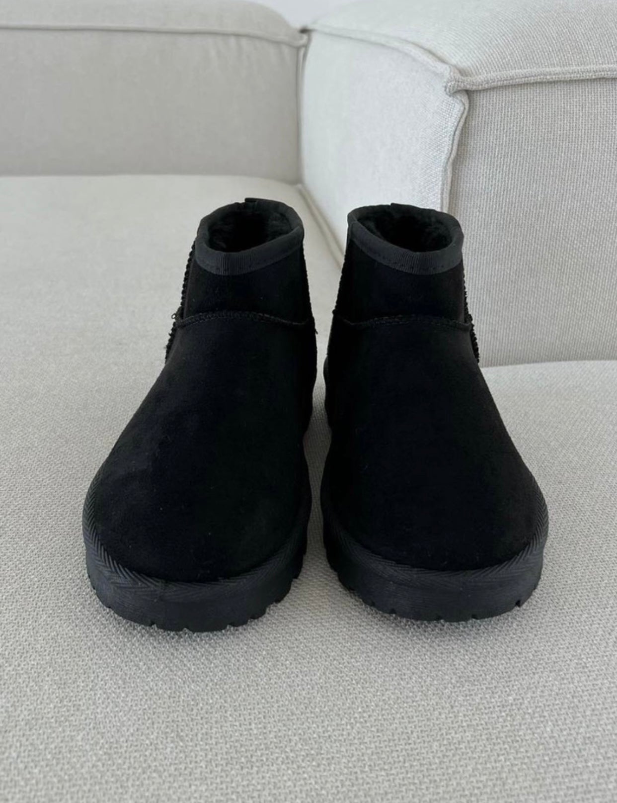 UGG Classic Ultra Mini Black